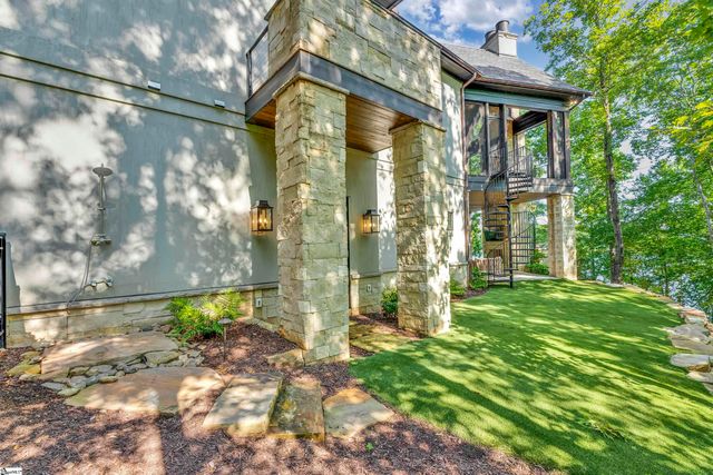110 Waterfern Court, Six Mile, SC 29682