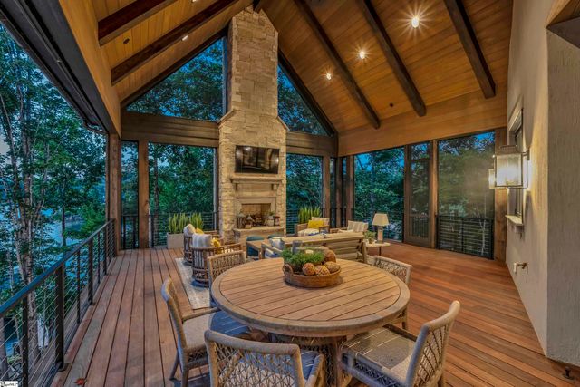 110 Waterfern Court, Six Mile, SC 29682