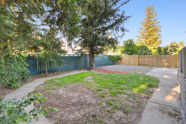 8536 Cord Way, Sacramento, CA 95828