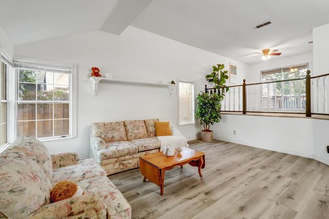 8536 Cord Way, Sacramento, CA 95828