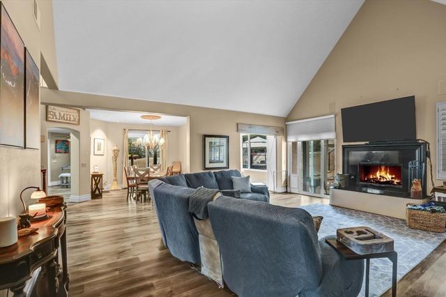 882 Alpine Heights Rd, Alpine, CA 91901
