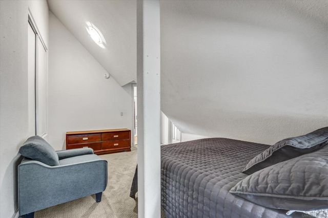882 Alpine Heights Rd, Alpine, CA 91901