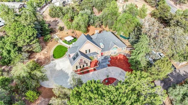 882 Alpine Heights Rd, Alpine, CA 91901
