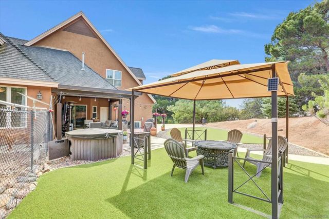 882 Alpine Heights Rd, Alpine, CA 91901