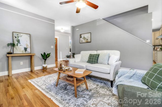 18 Byrdcliffe Lane, Asheville, NC 28805