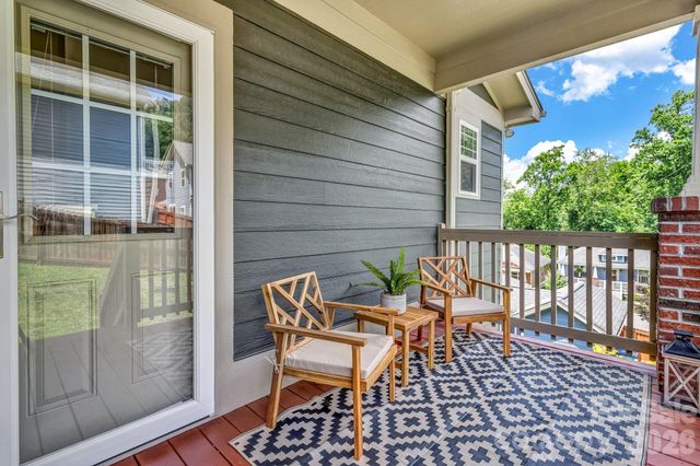 18 Byrdcliffe Lane, Asheville, NC 28805