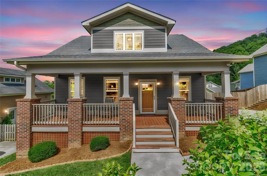 18 Byrdcliffe Lane, Asheville, NC 28805