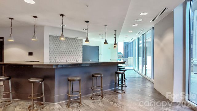 210 N Church Street 2813, Charlotte, NC 28202