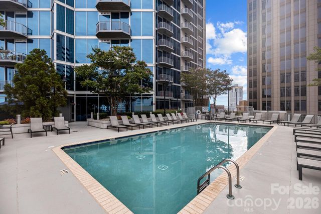 210 N Church Street 2813, Charlotte, NC 28202