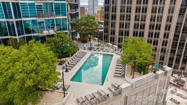 210 N Church Street 2813, Charlotte, NC 28202