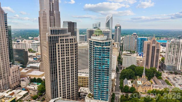 210 N Church Street 2813, Charlotte, NC 28202