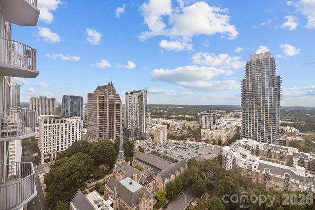 210 N Church Street 2813, Charlotte, NC 28202