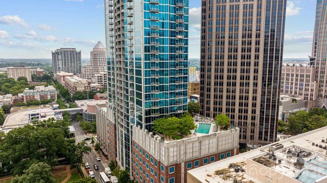 210 N Church Street 2813, Charlotte, NC 28202