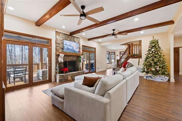 1297 HODGES Circle, Mansfield, GA 30055