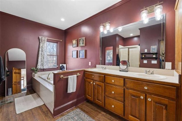 1297 HODGES Circle, Mansfield, GA 30055