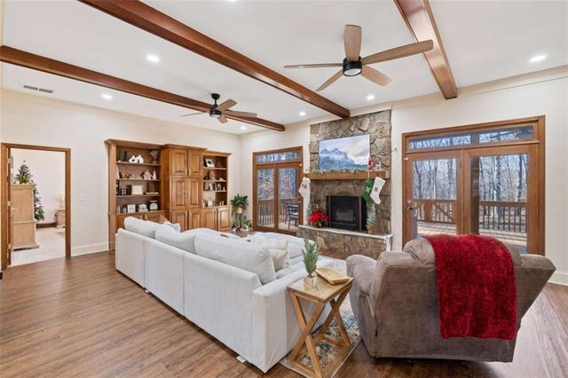 1297 HODGES Circle, Mansfield, GA 30055