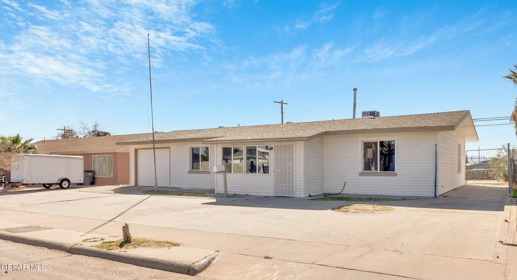 1037 STANLEY Street, El Paso, TX 79907