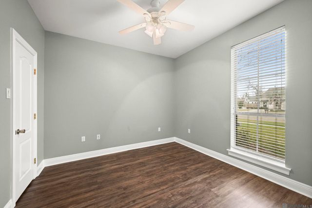 39354 Meadowbrook Ave, Prairieville, LA 70769