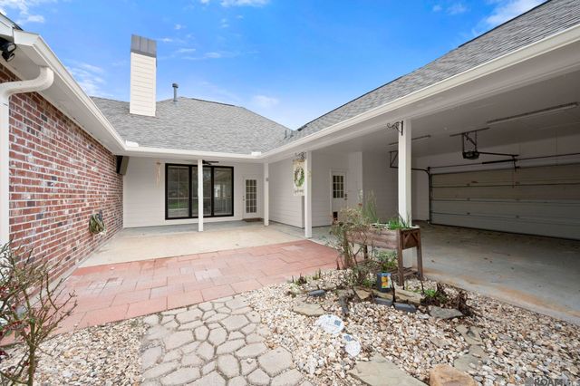 39354 Meadowbrook Ave, Prairieville, LA 70769