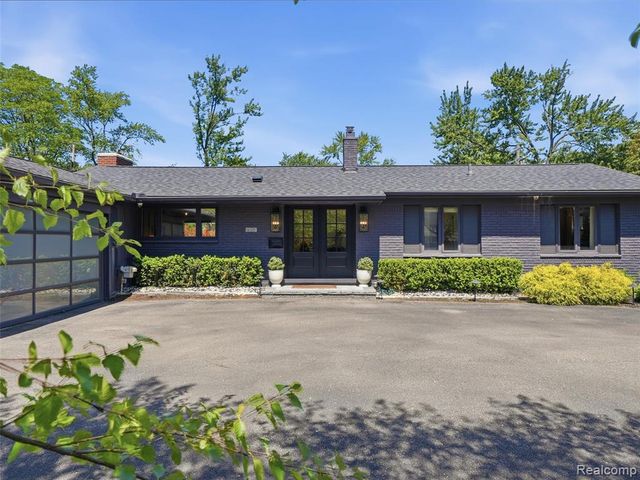 2950 Middlebury Lane, Bloomfield Hills, MI 48301