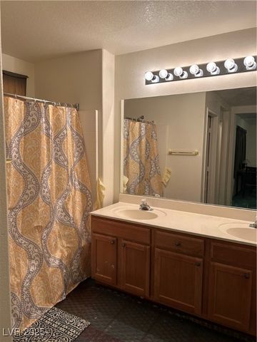 4153 Compatibility Court, North Las Vegas, NV 89032