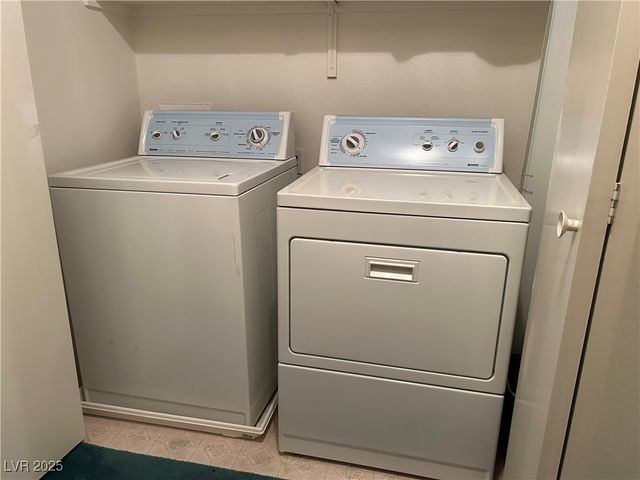 4153 Compatibility Court, North Las Vegas, NV 89032