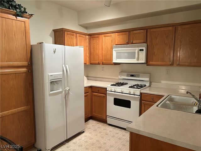 4153 Compatibility Court, North Las Vegas, NV 89032