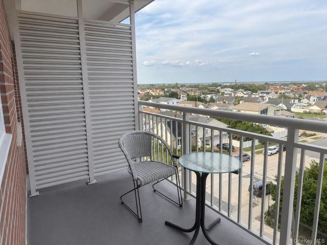 855 Broadway E 5C, Long Beach, NY 11561
