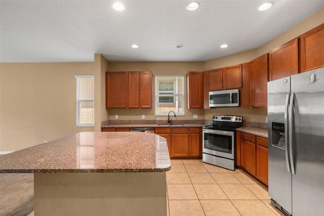 1142 GRAND HILLTOP DRIVE, Apopka, FL 32703