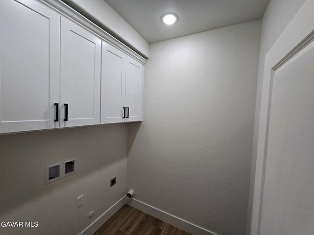 21001 Carriage Drive, Tehachapi, CA 93561