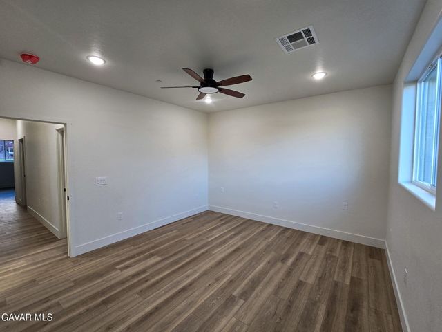 21001 Carriage Drive, Tehachapi, CA 93561