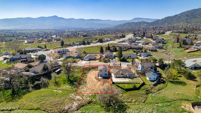 21001 Carriage Drive, Tehachapi, CA 93561