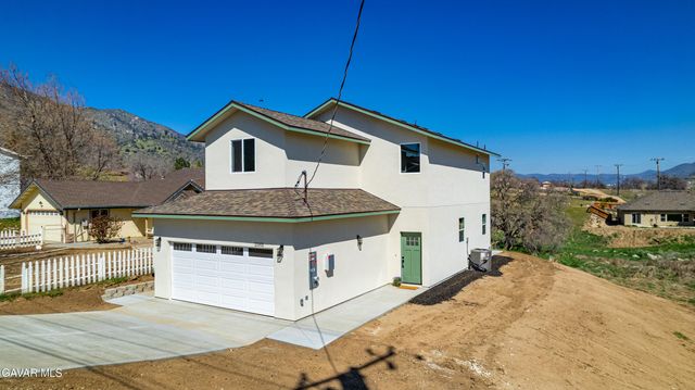 21001 Carriage Drive, Tehachapi, CA 93561