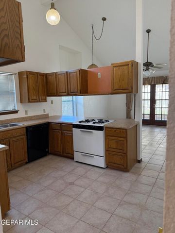 1904 Ralph Janes Place, El Paso, TX 79936