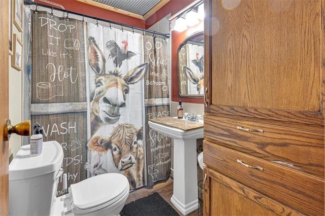 8890 SW Lake Drive, Lathrop, MO 64465