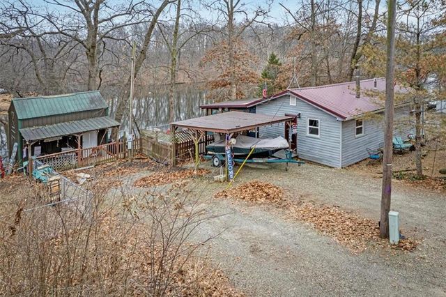 8890 SW Lake Drive, Lathrop, MO 64465