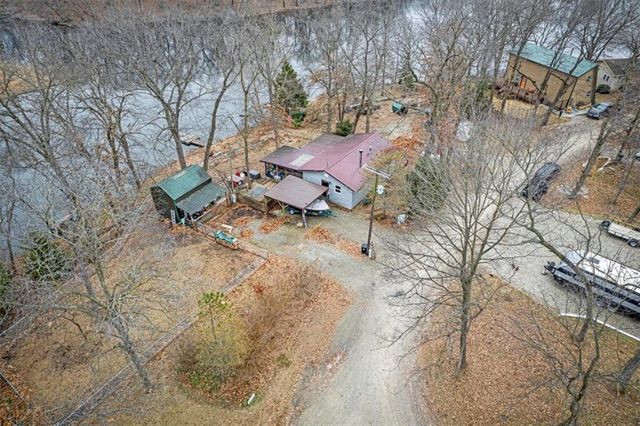 8890 SW Lake Drive, Lathrop, MO 64465