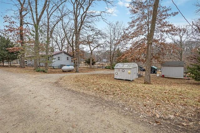 8890 SW Lake Drive, Lathrop, MO 64465