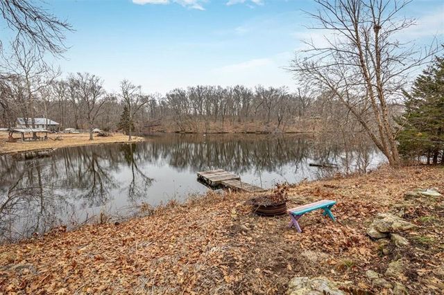 8890 SW Lake Drive, Lathrop, MO 64465