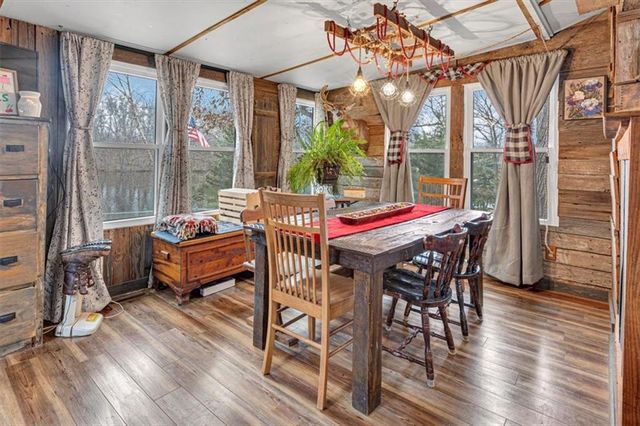 8890 SW Lake Drive, Lathrop, MO 64465