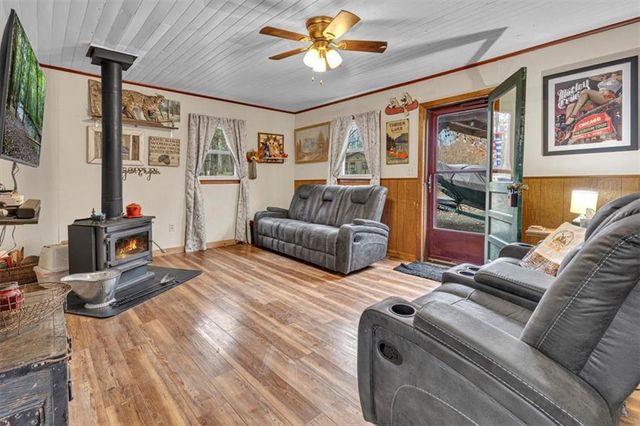 8890 SW Lake Drive, Lathrop, MO 64465