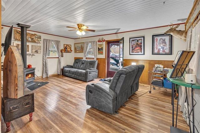 8890 SW Lake Drive, Lathrop, MO 64465