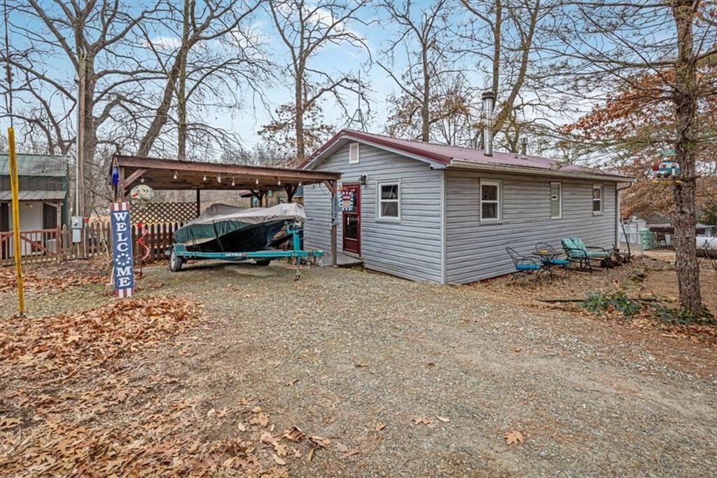 8890 SW Lake Drive, Lathrop, MO 64465