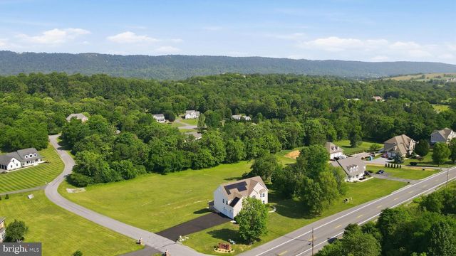 18 TREASURE DR, Martinsburg, WV 25403