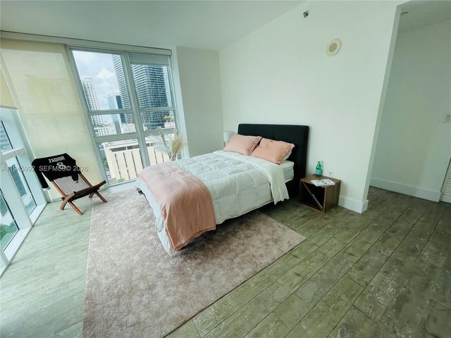 951 Brickell Ave 1511, Miami, FL 33131