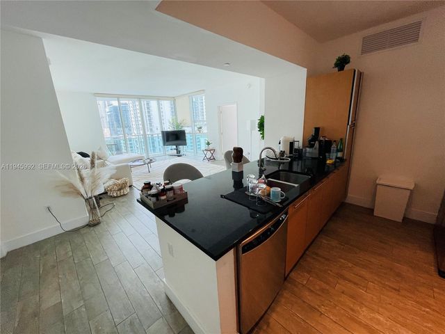 951 Brickell Ave 1511, Miami, FL 33131