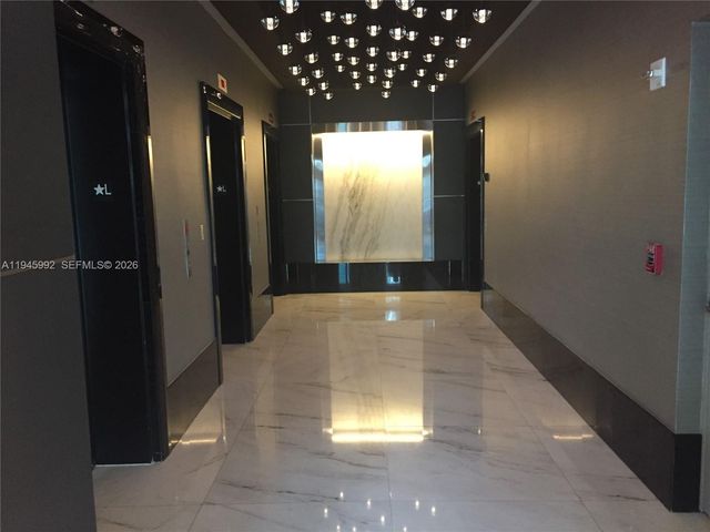 951 Brickell Ave 1511, Miami, FL 33131