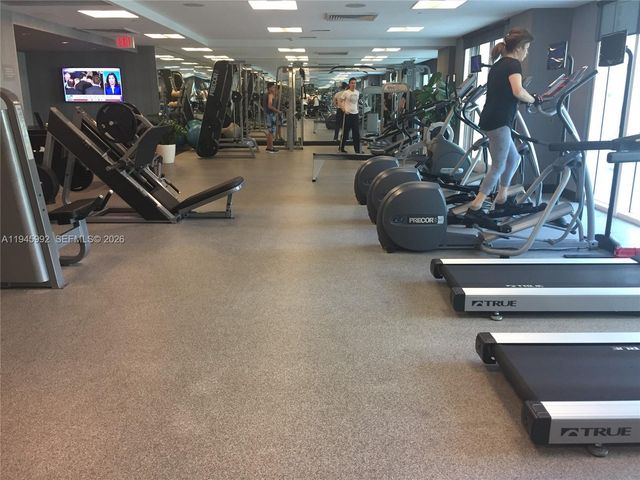 951 Brickell Ave 1511, Miami, FL 33131