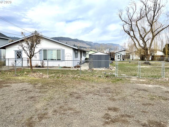 309 Lake Ave, La Grande, OR 97850