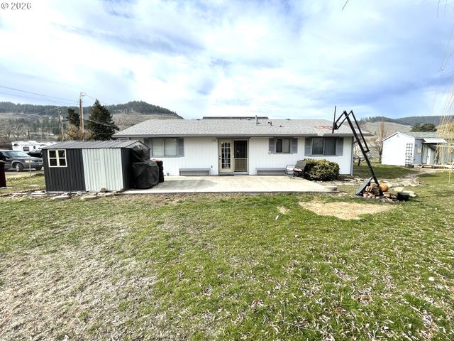 309 Lake Ave, La Grande, OR 97850